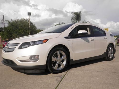 2013 chevy volt - full electric vehicle with a 300 mile extended range - wow!!