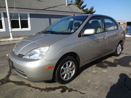 2001 toyota prius, brand new batterys! clean car!! wow! best deal out there!