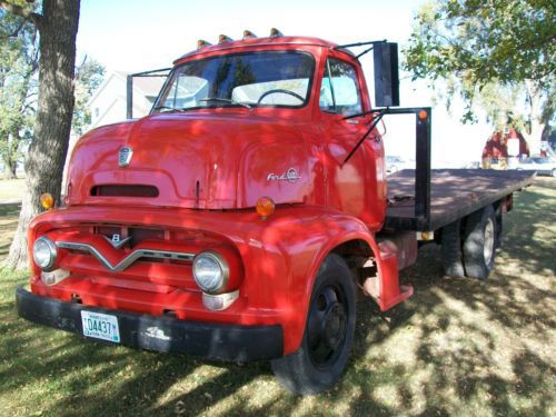 1955 ford c-600 tilt flat bed truck