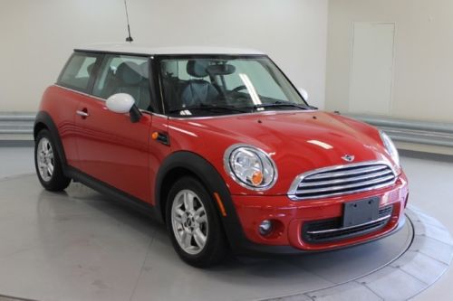 Mini cooper 18,000 miles stick shift 1-owner clean carfax leather