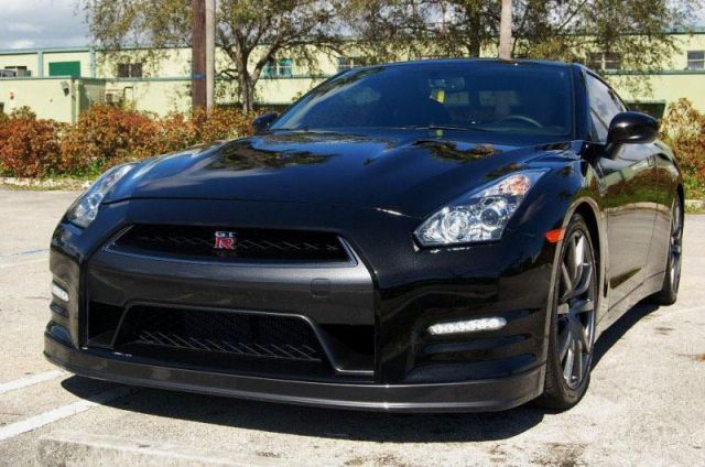 2014 nissan gt-r