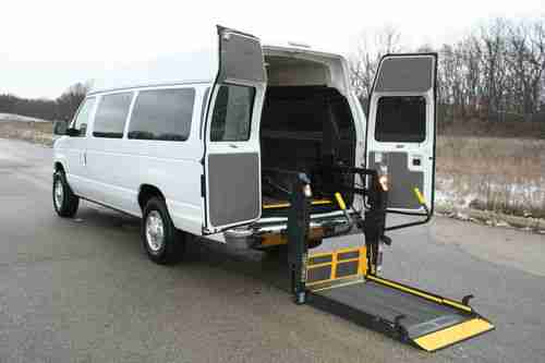 sell-used-2010-ford-handicap-accessible-commercial-wheelchair-lift-ada