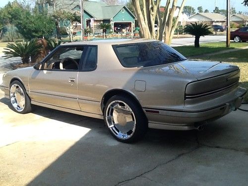 1992 oldsmobile toronado trofeo coupe 2-door 3.8l