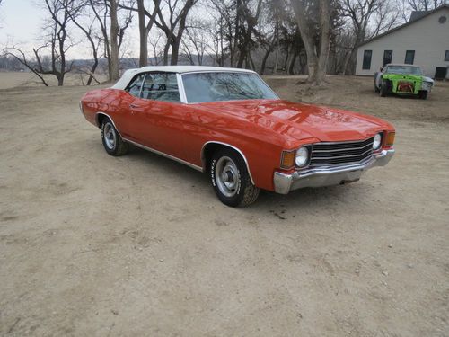 1972 chevelle convertible 350/350  very clean solid car