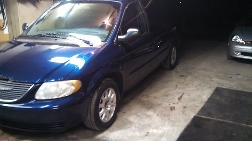 2002 chrysler town and country