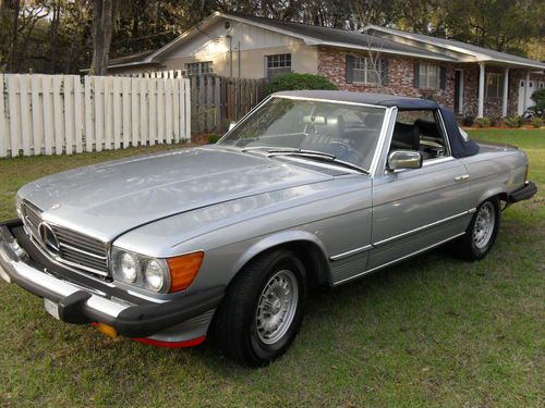 Mercedes convertible- 380 sl   -  1982
