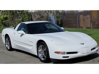 2000 chevrolet corvette coupe head-up display clean pre-owned