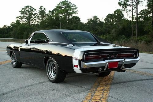 1969 dodge charger e se 440+6 4-speed!!