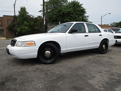 White p71 police 138k county hwy miles pw pl well maintained
