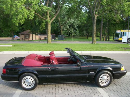 1989 ford mustang lx convertible 2-door 5.0l  original owner   oem