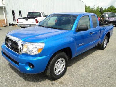 2011 toyota tacoma sr5 2wd repairable light damage rebuildabe salvage title