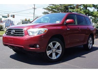 2008 toyota highlander v6 4wd, leather,rearview camera, heated seats, 3 row seat