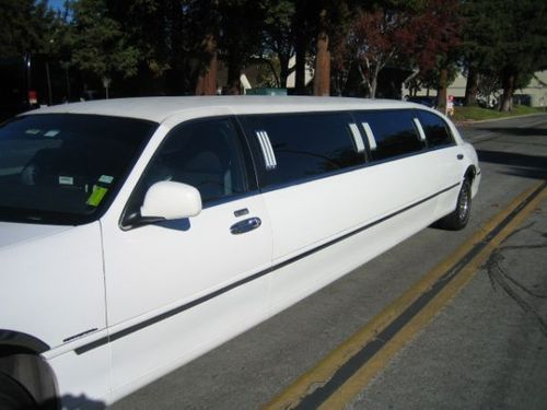 1999 lincoln town car limousine 4-door 4.6l