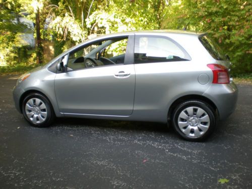 2007 toyota yaris base hatchback 2-door 1.5l 5-speed manual transmission