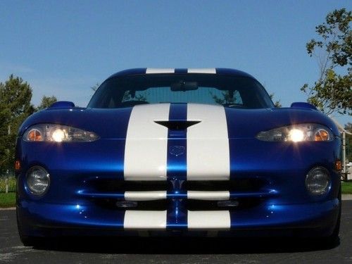 1996 dodge viper gts coupe * only 2700 original miles * blue with white stripes
