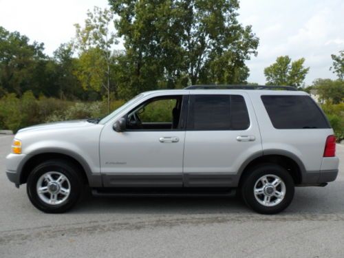 2 owner, 4x4, 3rd row seating, super clean, priced right at 3995. great deal