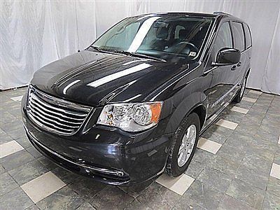 2012 chrysler town country touring dual dvd leather cam stow &amp; go