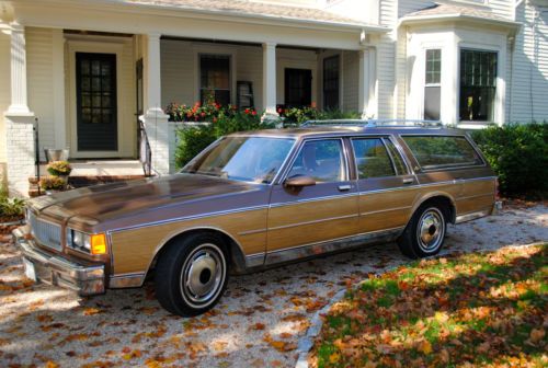 Sell used 1986 Chevrolet Caprice Classic Wagon 4Door 5.0L