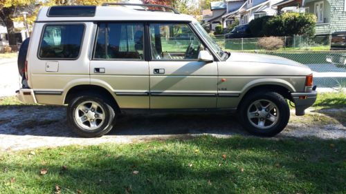 1998 gold land rover discovery in fair/good condition