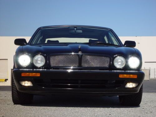 Mint xjr i 6 suepr charged only 38k chrome wheels new tires heated steats