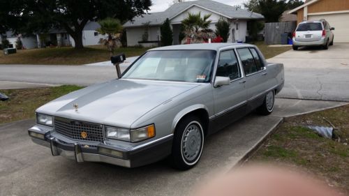 1989 cadillac fleetwood base sedan 4-door 4.5l