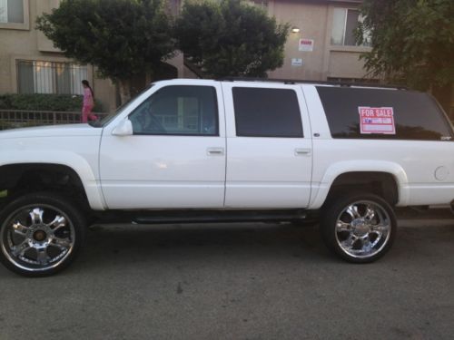 1999 chevrolet c2500 suburban base sport utility 4-door 7.4l