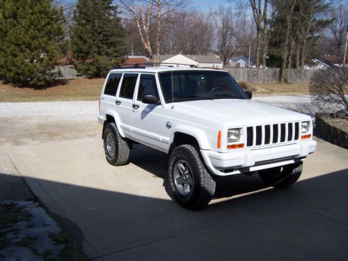 2000 jeep cherokee classic sport utility 4-door 4.0l all new everything
