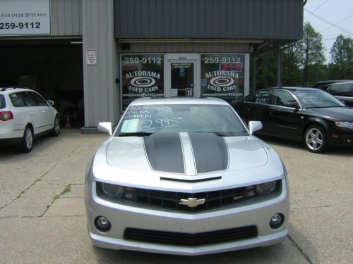 2010 chevrolet camaro ss coupe-6.2 v8, at,sunroof --only 26,000 miles,