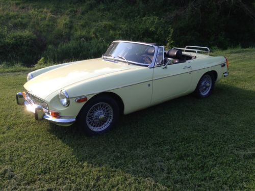 One owner 70 mgb.... restored classic...beauty..no reserve