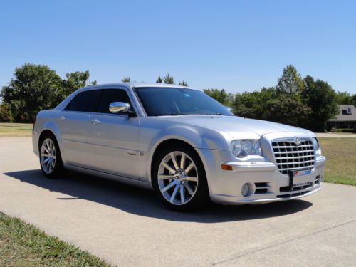 2006 chrysler 300c srt8 6.1l 425hp hemi very clean all stock dealer maintained