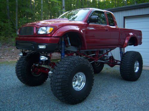2001 lifted toyota tacoma **yes you probably saw this on i85 this weekend**