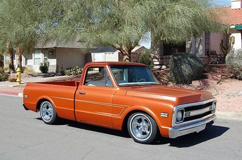 1969 chevy c10 shortbed custom/cruzer, zz4 motor, 700r 4 speed,