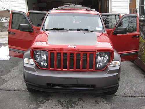 Renegade suv 3.7l, 4x4, trail rated, premium group, skid plates, awesome truck!!
