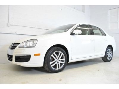 Package 1 vw moonroof alloys dual zone climate heated seats clean carfax