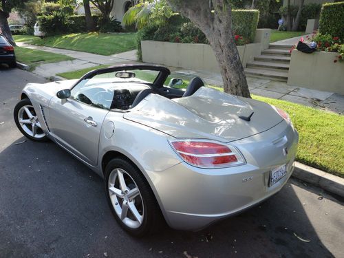 2008 saturn sky convertible only 10,750 miles leather seats collectible gr8 mpg