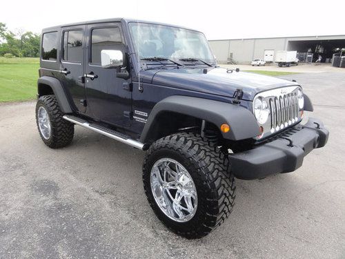 2013 jeep wrangler unlimited sport 4wd like new very sharp