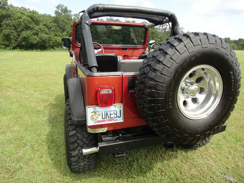 1984 jeep cj7  lifted florida beauty v-8 350 on 35's atuomatic dana 60/44