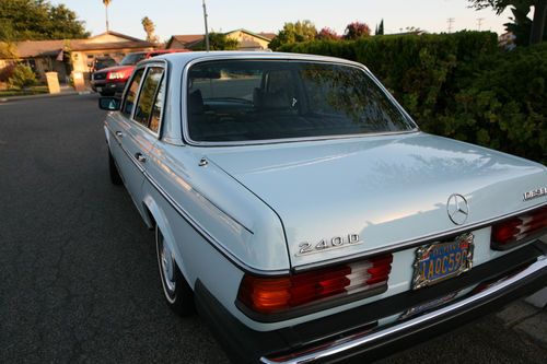 1978 merceds-benz 240d 4 door diesel 116,000 miles