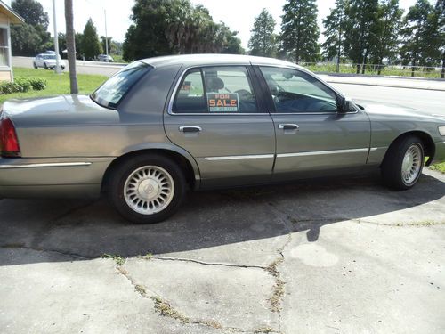 2002 mercury grand marquis *perfect runing condition*