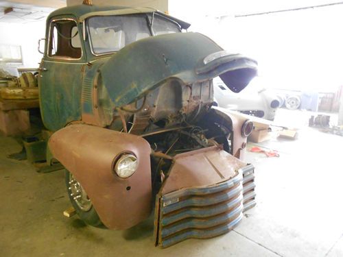 Buy used 1950 Chevy COE cab over rollback car hauler hot ...