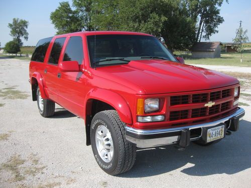 1997 chevrolet k2500 suburban diesel 4wd rare and immaculate condition