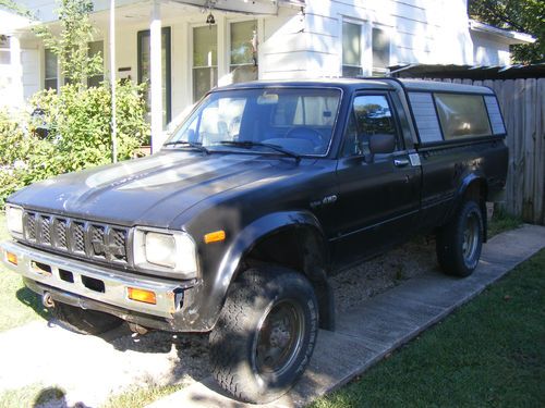 1982 toyota 4x4 tacoma 5 speed pick up truck 22r engine sr5 hilux 4wd