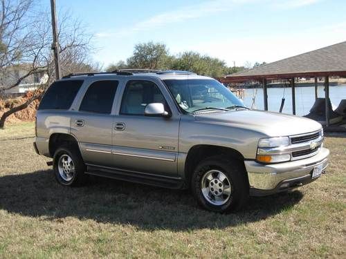 2001 chevy tahoe ls 4x4  excellent condition  clean heated leather+3rd  reliable