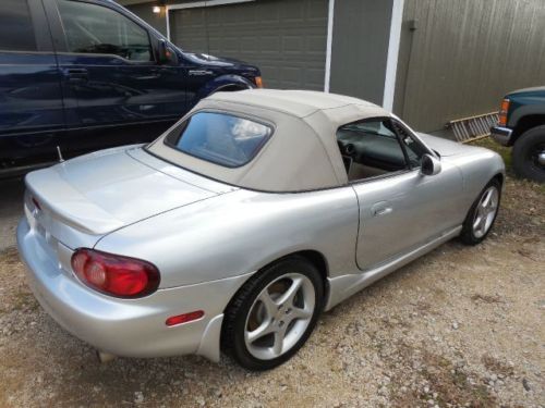 2003 mazda mx-5 miata