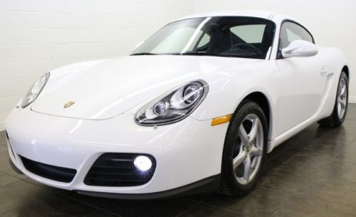 2011 porsche cayman heated leather seats 1 owner low millage we finance!!