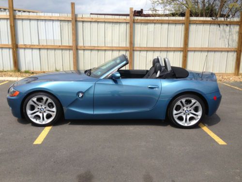 2003 bmw z4 3.0i convertible only 32k original miles very nice-watch the video