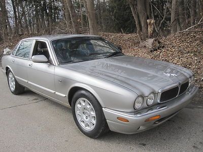 1998 jaguar xj8 4dr w/pwr moonroof, air &amp;leather 4ltr 8cyl highbidwins