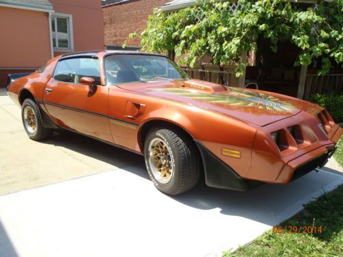 Pontiac 1980 trans am with t-tops ,ws4  perfect solid car