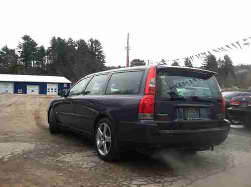 Purchase used 2004 Volvo V70 R Wagon 4Door 2.5L (6 Speed