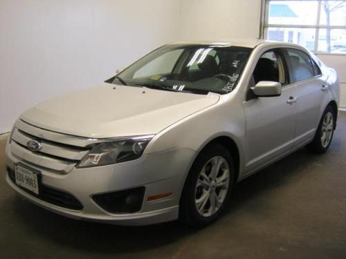 Ford fusion 2012 - 4-cylinder gas - cloth interior - hard top - 24k miles